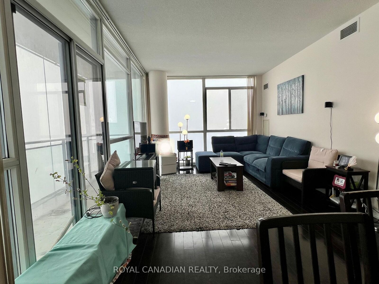 Property Photo:  225 Webb Drive 3207  ON L5B 4P2 