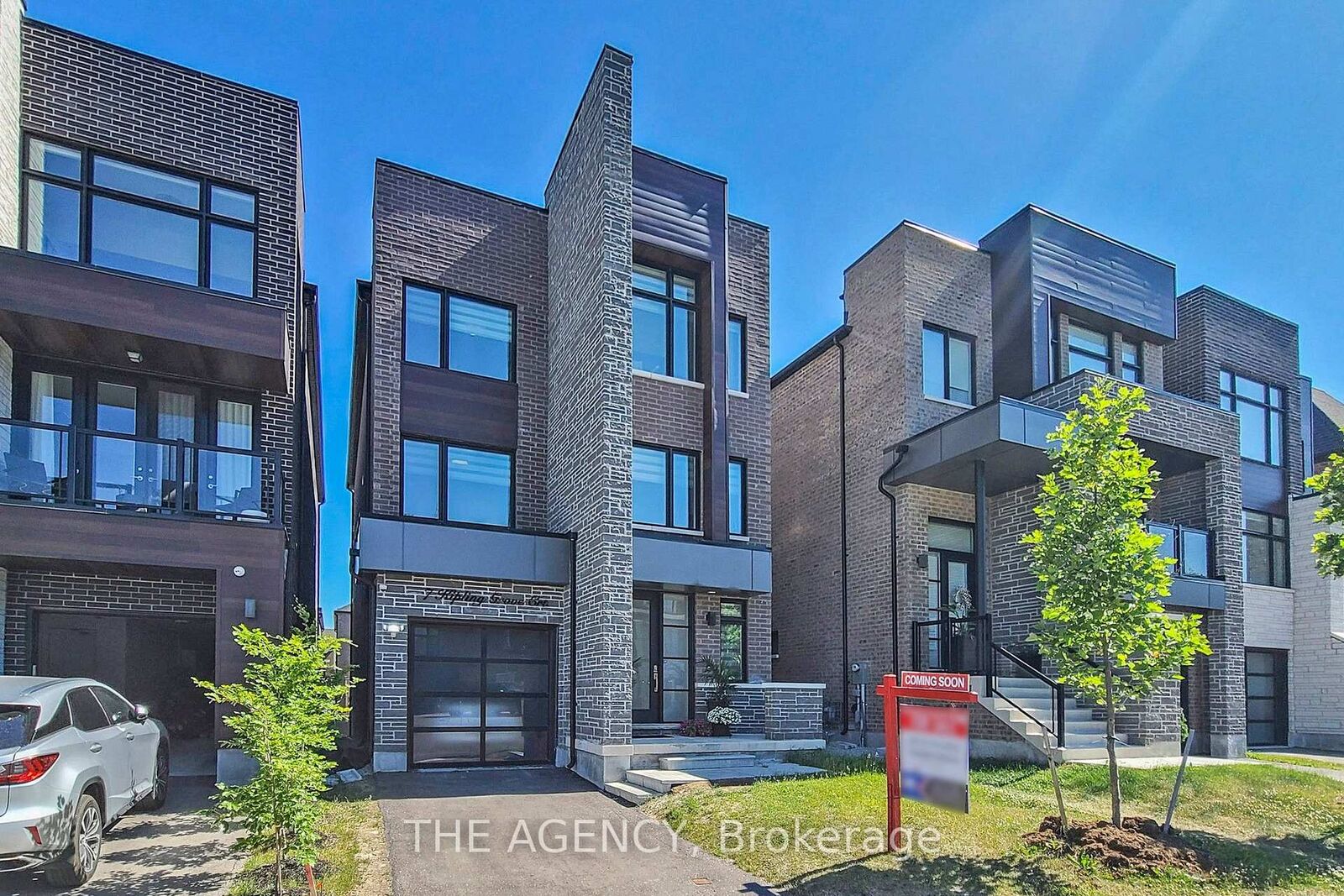 Property Photo:  7 Kipling Grove Court  ON M9B 0C6 