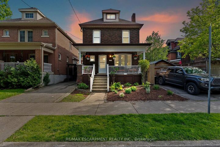 Property Photo:  260 Stinson Crescent  ON L8N 1T7 