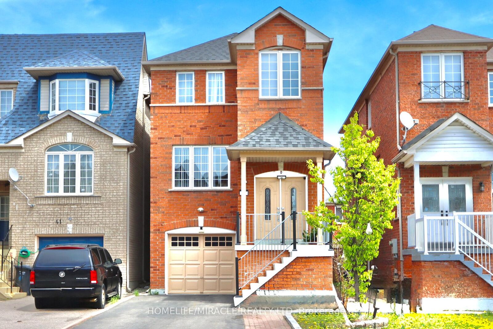 Property Photo:  43 Caranci Crescent  ON L6P 1H3 
