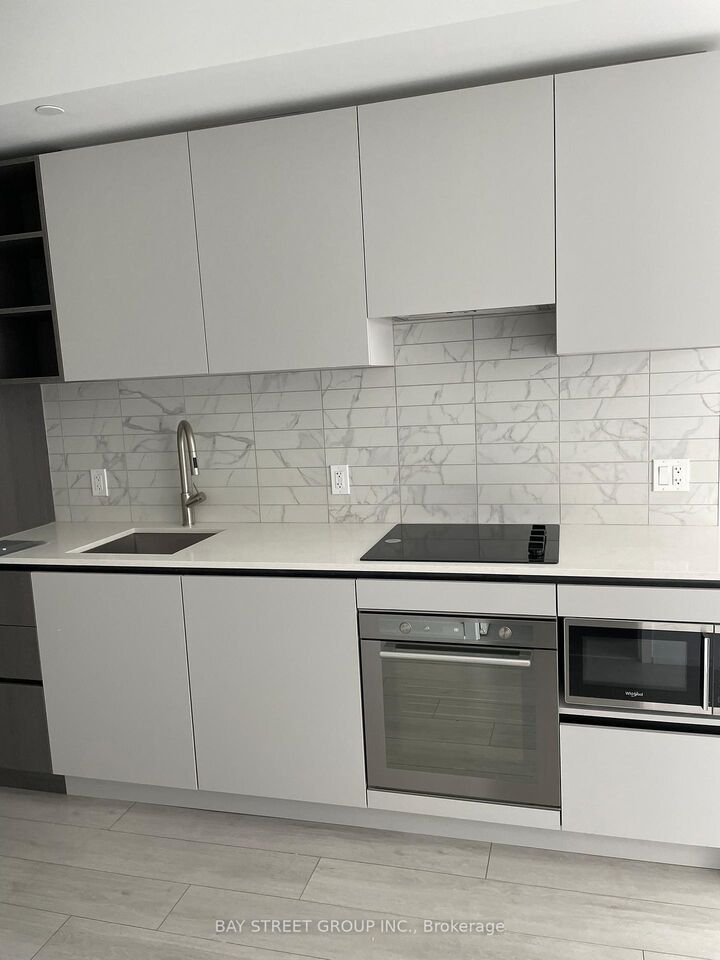 Property Photo:  55 Mercer Street 5010  ON M5V 0W4 