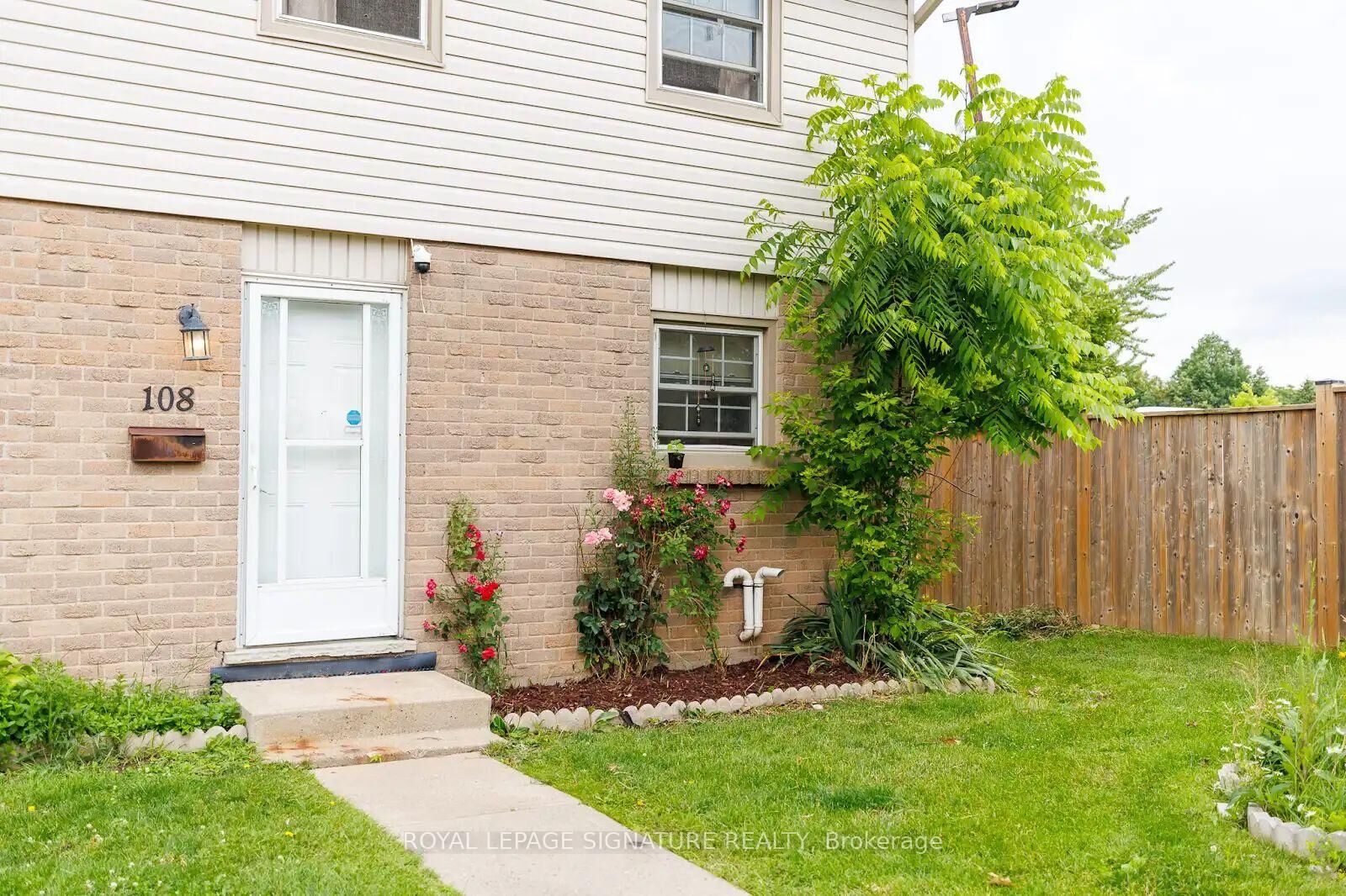 Property Photo: 1725 Ernest Avenue 108 ON N6E 2W3