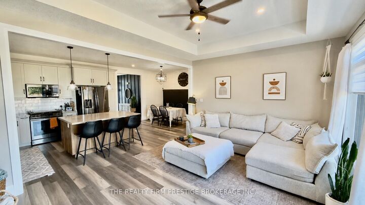 Property Photo:  213 Leitch Street  ON N0L 1J0 