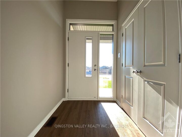 Property Photo:  489 Cope Drive  ON K2V 0P1 