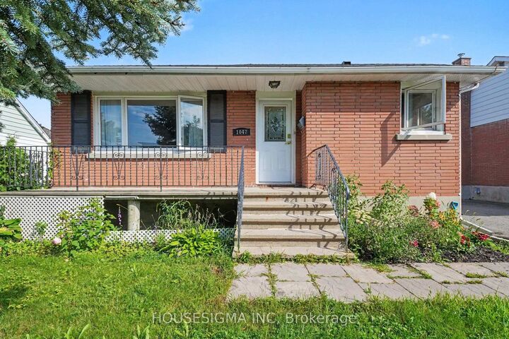 Property Photo:  1047 Richard Avenue  ON K1H 8C3 
