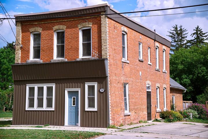 Property Photo:  2245 4th Avenue W  ON N4K 4Y7 