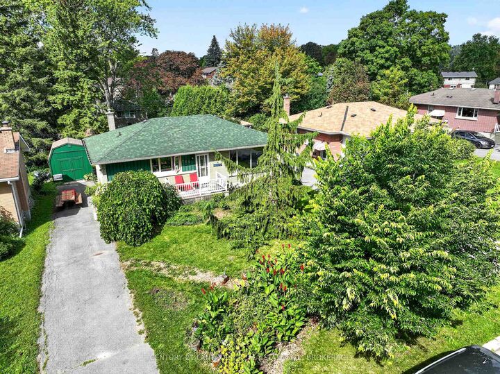 Photo de la propriété: 244 Yonge Street ON K7M 1G5