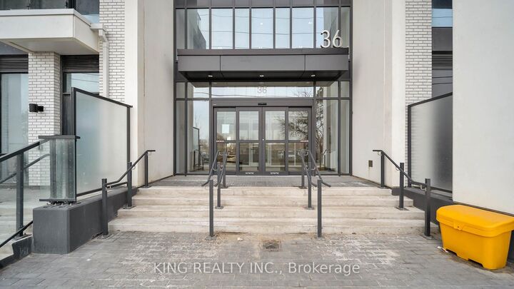 Property Photo:  36 Zorra Street 515  ON M8Z 0G5 