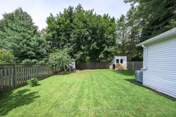Property Photo:  1852 Avalon Street  ON N5W 3G8 
