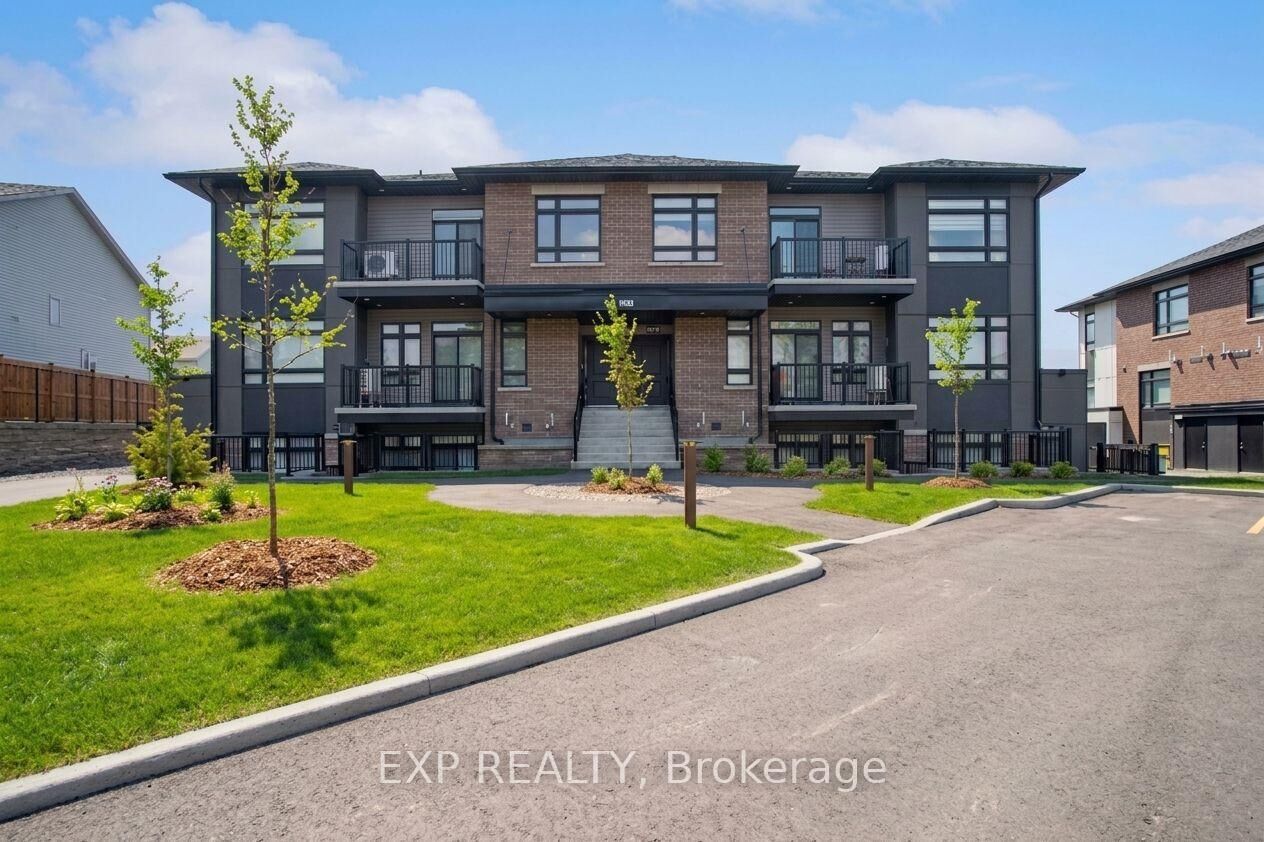 Photo de la propriété:  380 Rolling Meadow Crescent C  ON K1W 0A7 