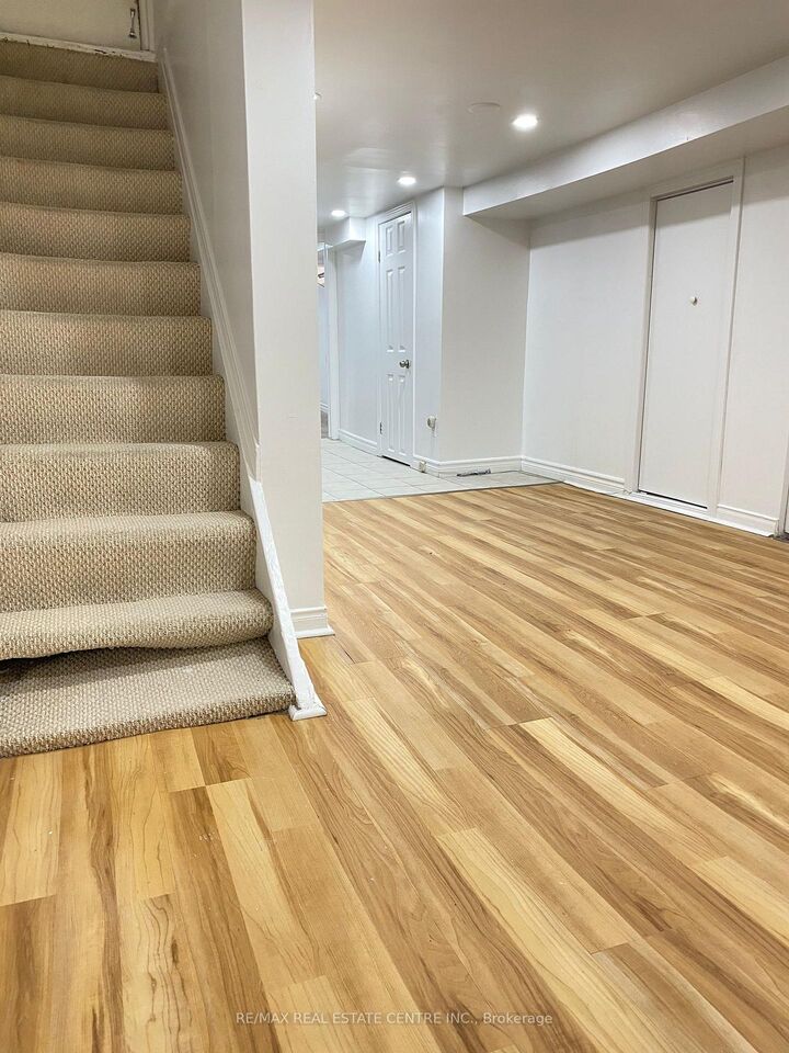 Property Photo: 472 Lansdowne Avenue Lower ON M6H 3Y3