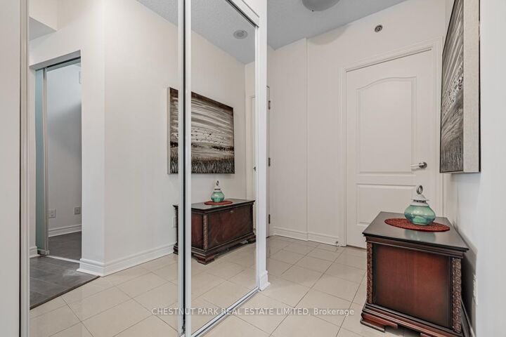 Property Photo:  2756 Old Leslie Street 816  ON M2K 0E2 