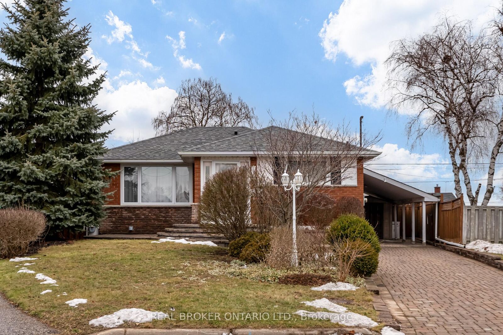 Property Photo:  1145 Ridgecrest Avenue Bsmt.  ON L1H 1V3 