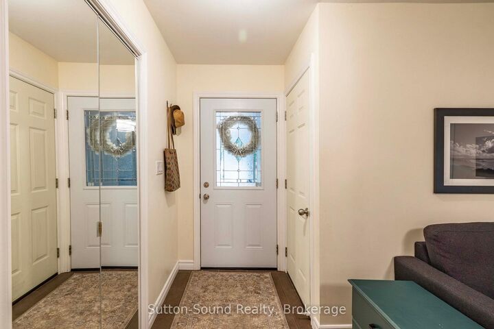 Property Photo:  4 Maplewood Drive  ON N0H 2G0 