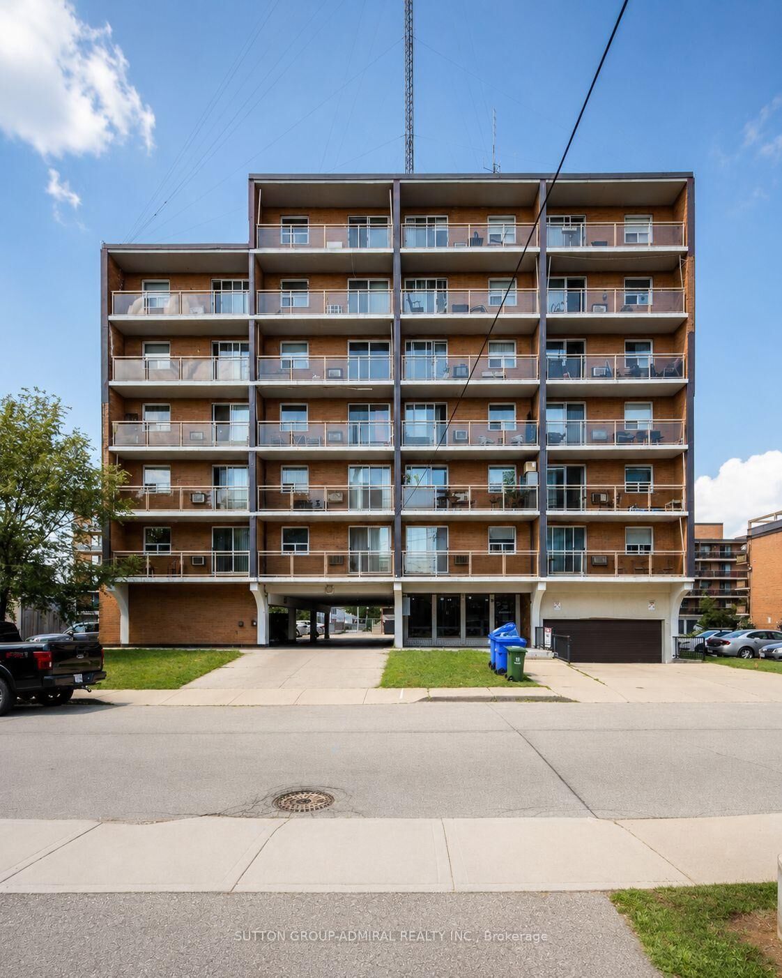 Property Photo:  30 Summit Avenue 704  ON L8V 2R8 