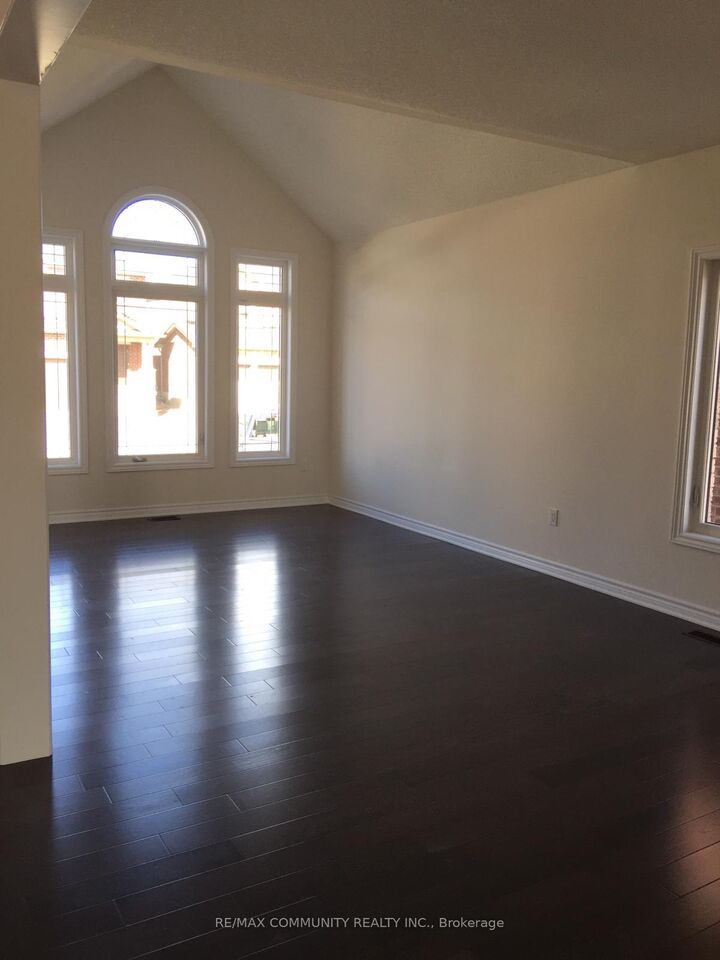 Property Photo:  9 Stoddart Street  ON L0K 1A0 