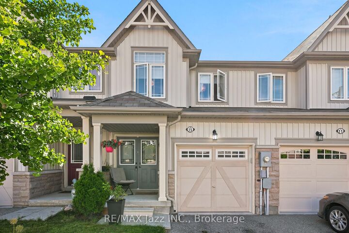 15 Farmstead Drive — photo 1