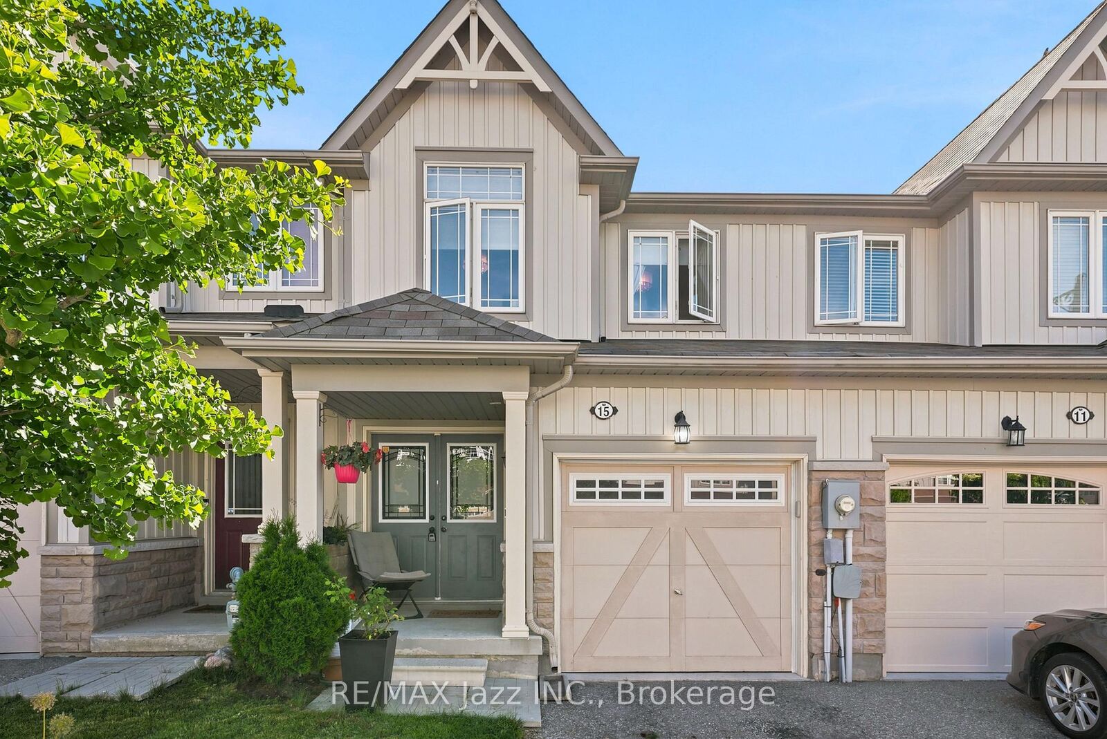 Property Photo: 15 Farmstead Drive ON L1C 0K9
