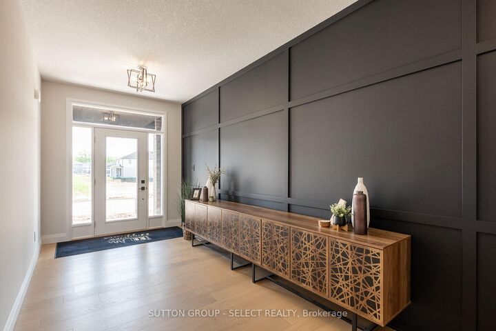 Property Photo: 6342 Heathwoods Avenue ON N6P 1H5
