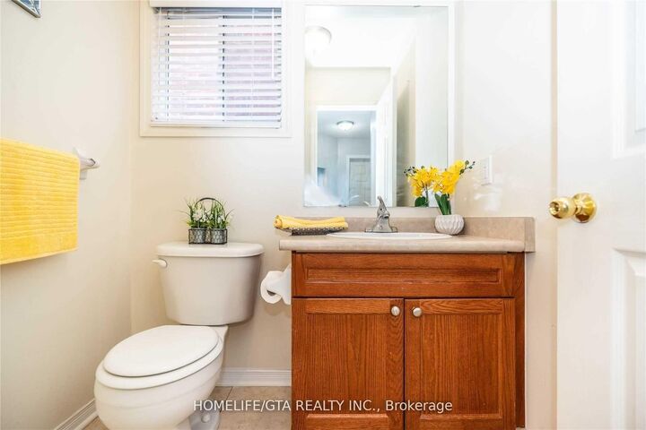 Property Photo:  26 Jonesridge Drive  ON L1T 4Z6 