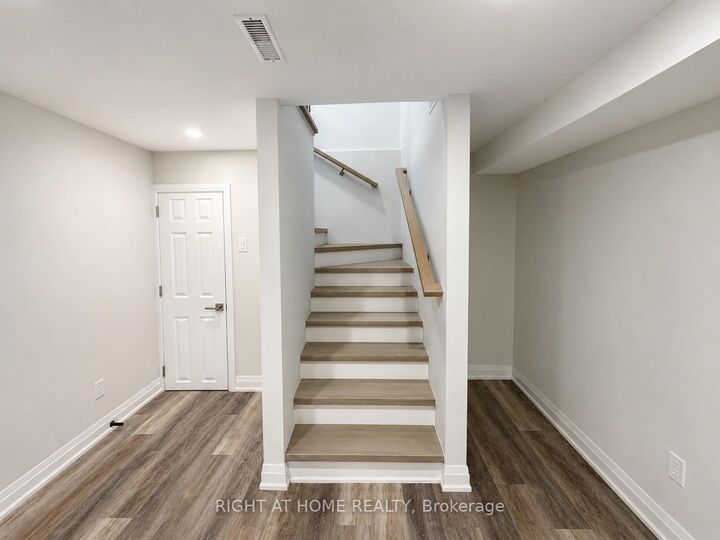 Property Photo:  78 Julia Street  ON L3T 4R9 