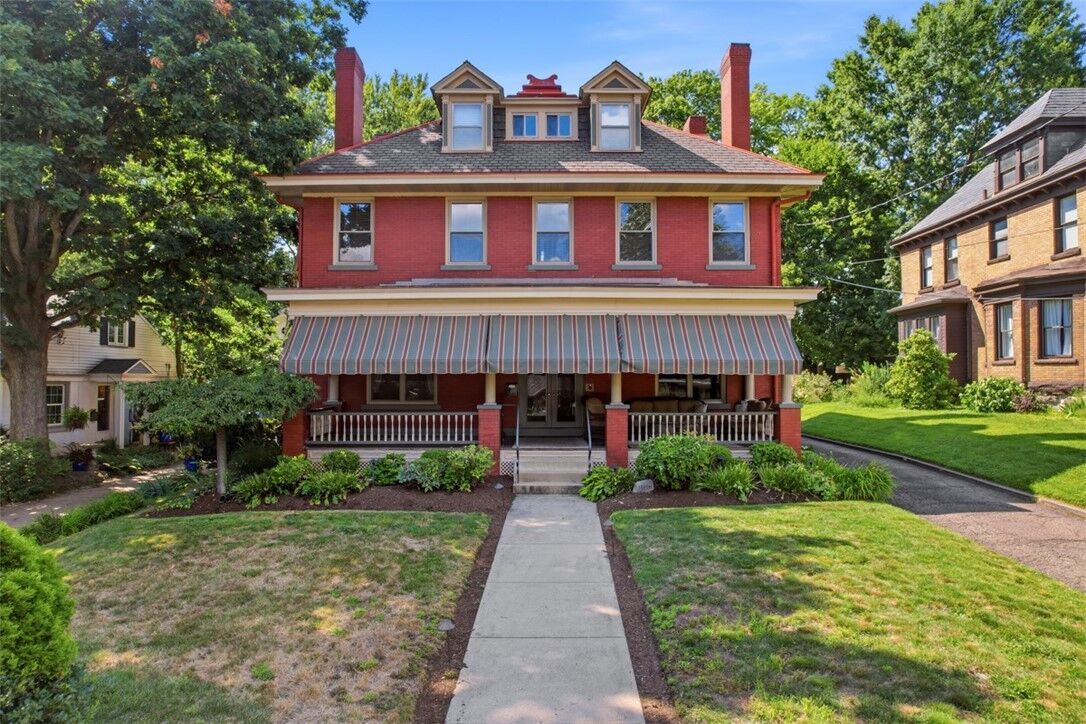 Property Photo: 237 Breading Ave PA 15202