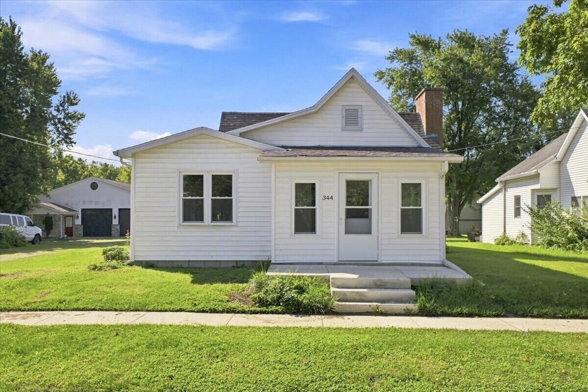Property Photo: 344 State Street OH 43358