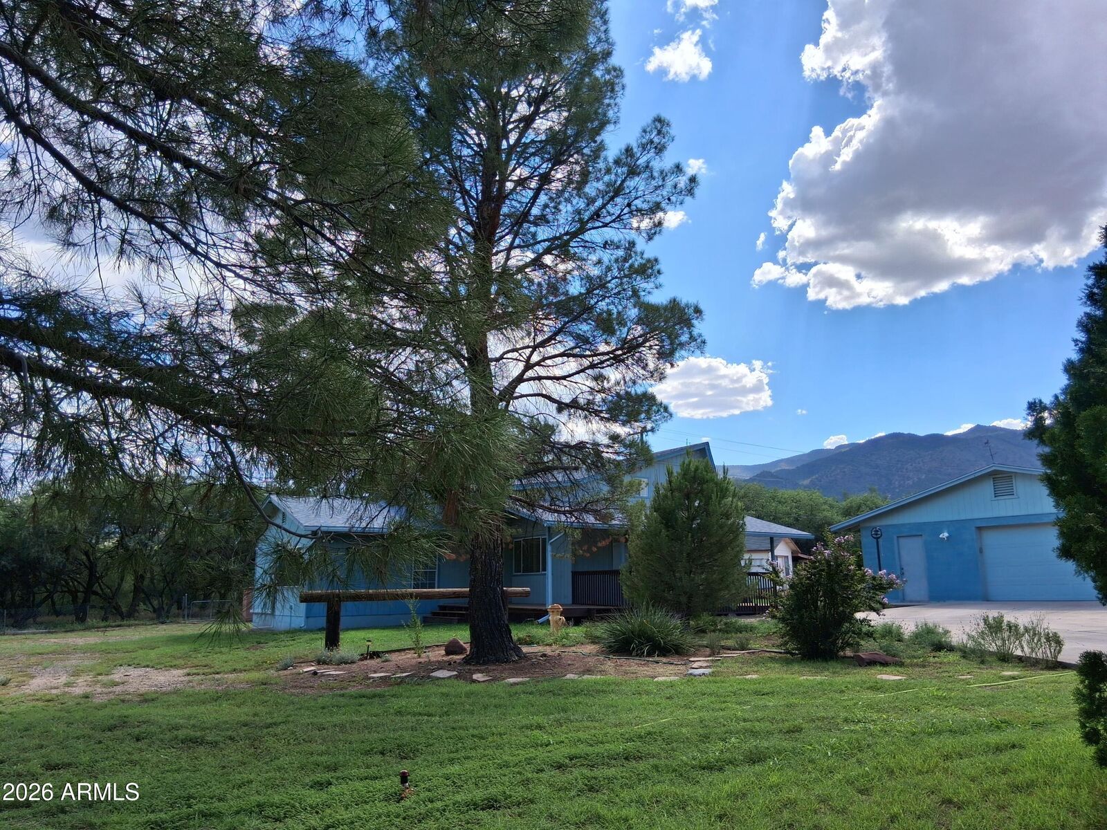 Property Photo: 593 E Lamarcia Drive AZ 86322