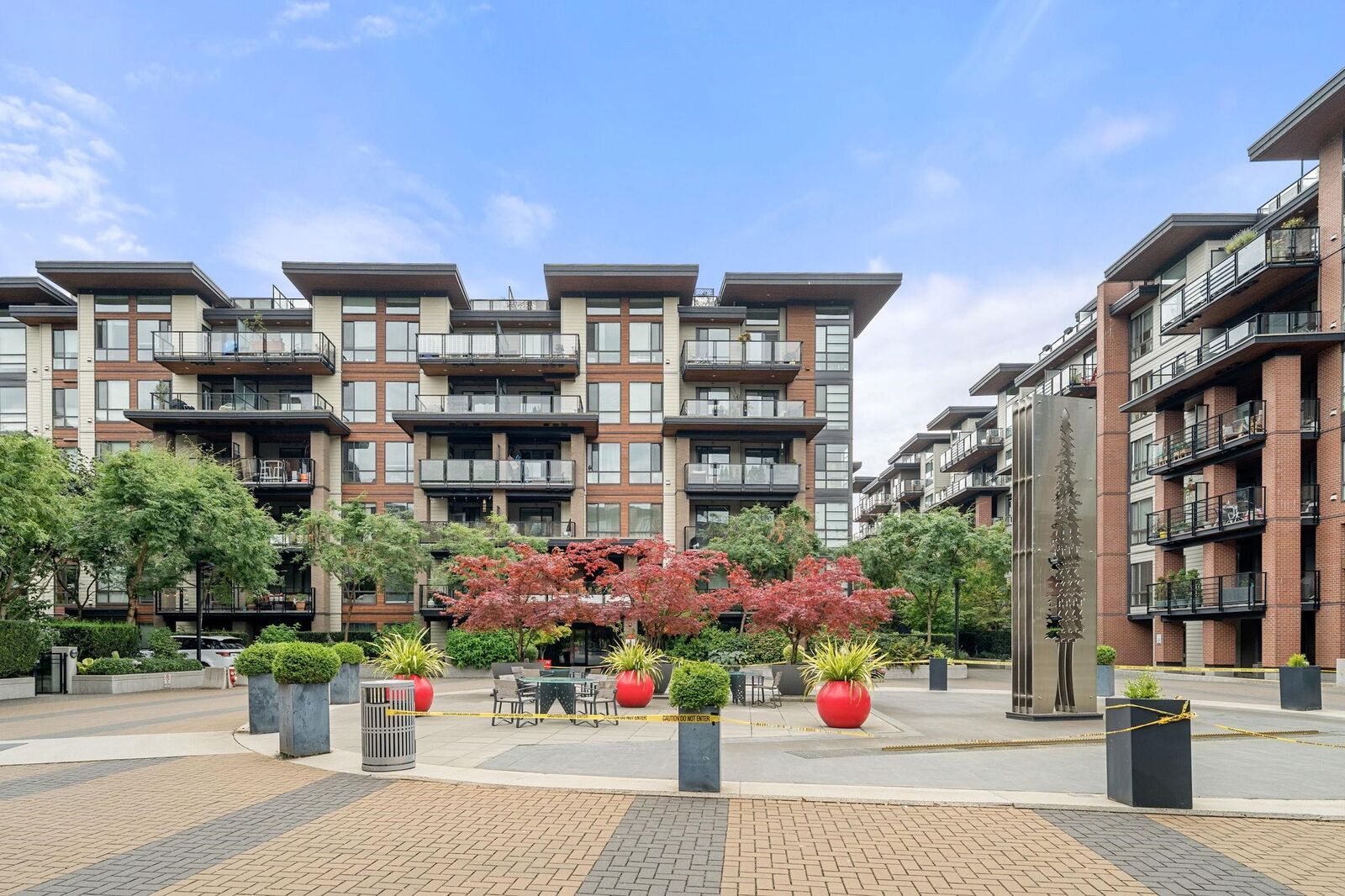 Property Photo:  719 W 3rd Street 412  BC V7M 0E7 