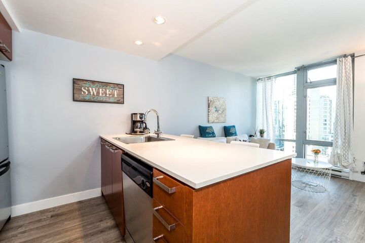 Property Photo:  1255 Seymour Street 1704  BC V6B 0H1 