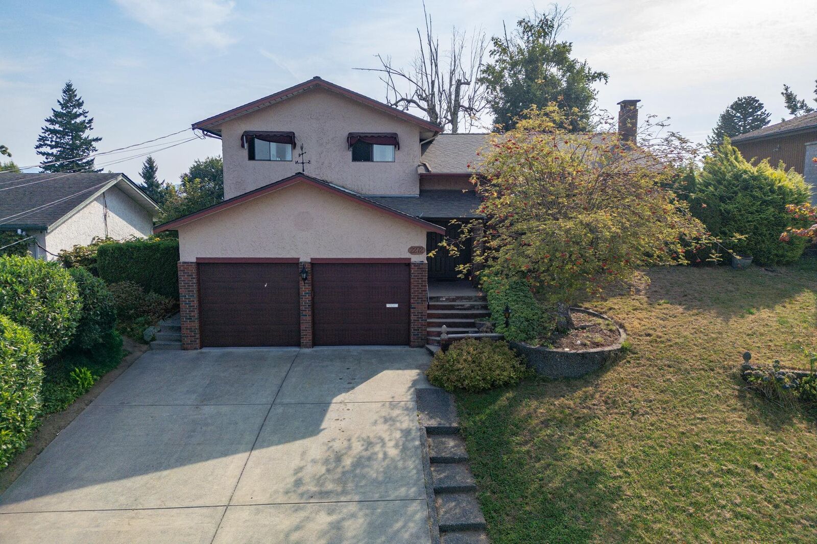 Property Photo:  2272 Bevan Crescent  BC V2T 3Z5 