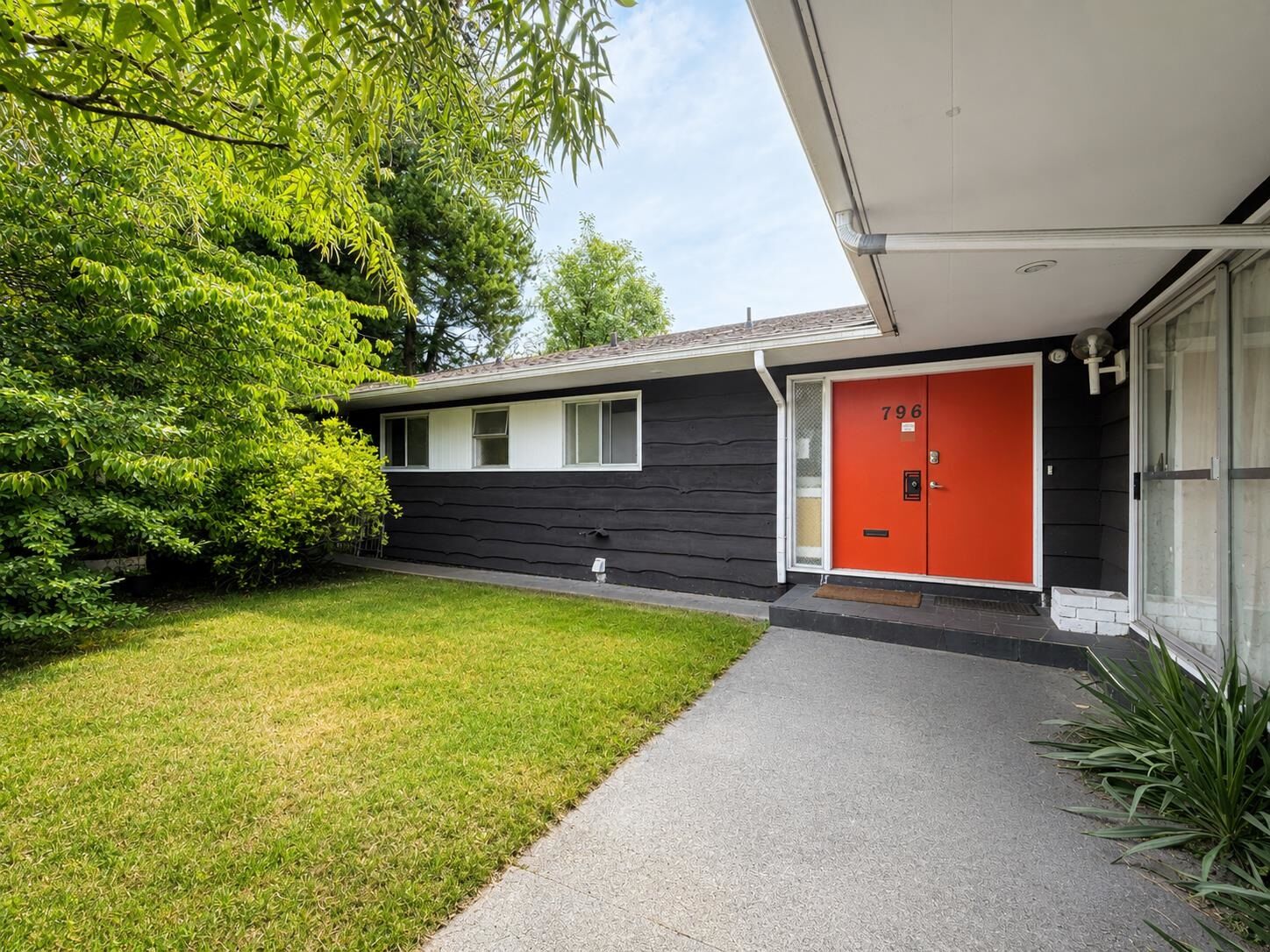 Property Photo:  796 W 42nd Ave  BC V5Z 2N9 