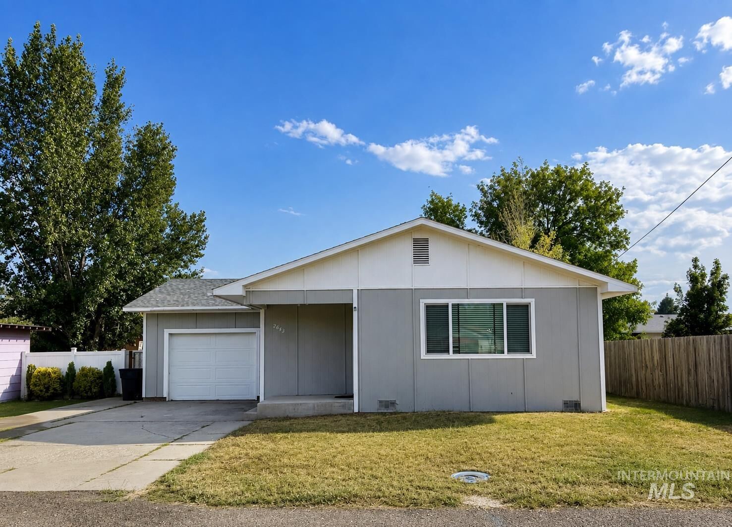 Property Photo: 2643 Burton Ave ID 83318