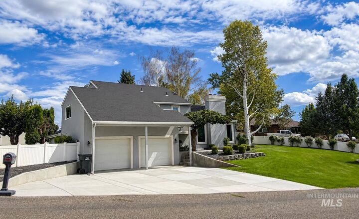 Property Photo:  551 Terrace Dr  ID 83318 