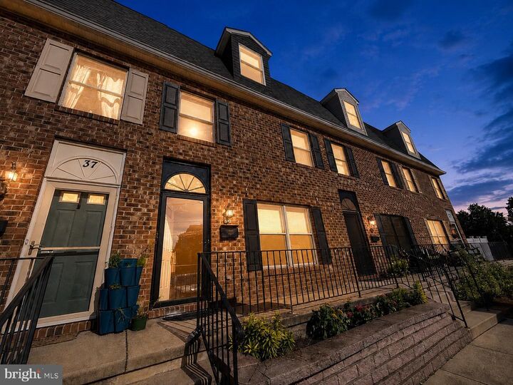 Property Photo:  41 Alexander Avenue  NJ 08109 