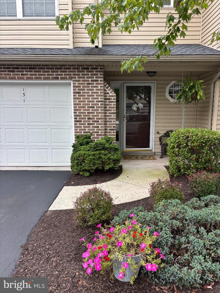 Property Photo: 131 Cardinal Lane PA 17036
