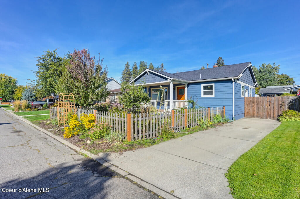 Property Photo:  1517 E Coeur D Alene Ave  ID 83814 