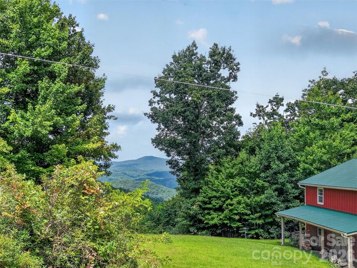 Property Photo:  44 Autumn View Drive  NC 28792 