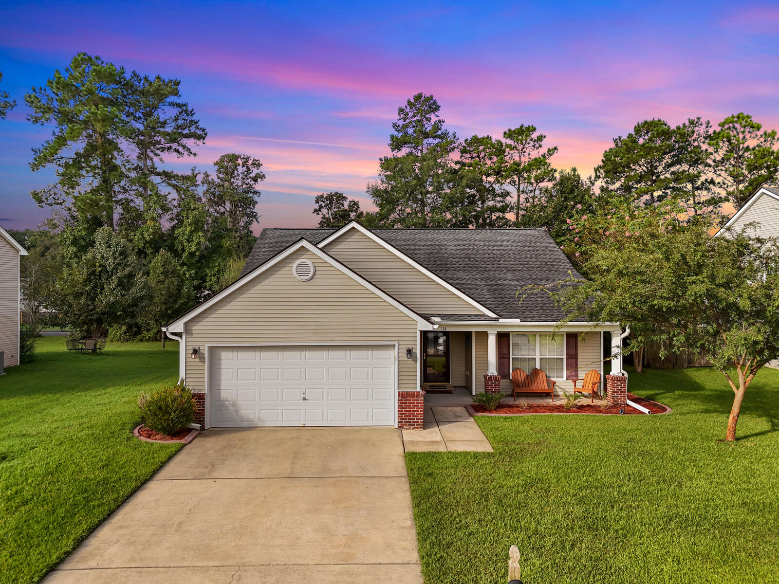 Property Photo:  114 Pine Hall Drive  SC 29445 