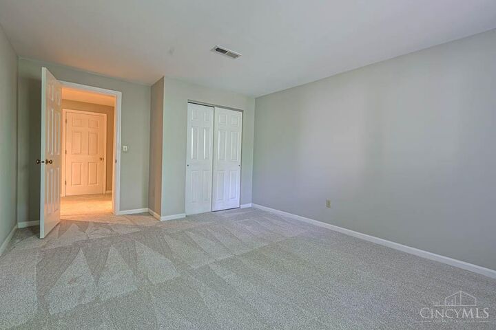 Property Photo:  699 Totten Way  OH 45226 