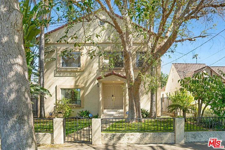 Property Photo:  3836 Mound View Ave  CA 91604 