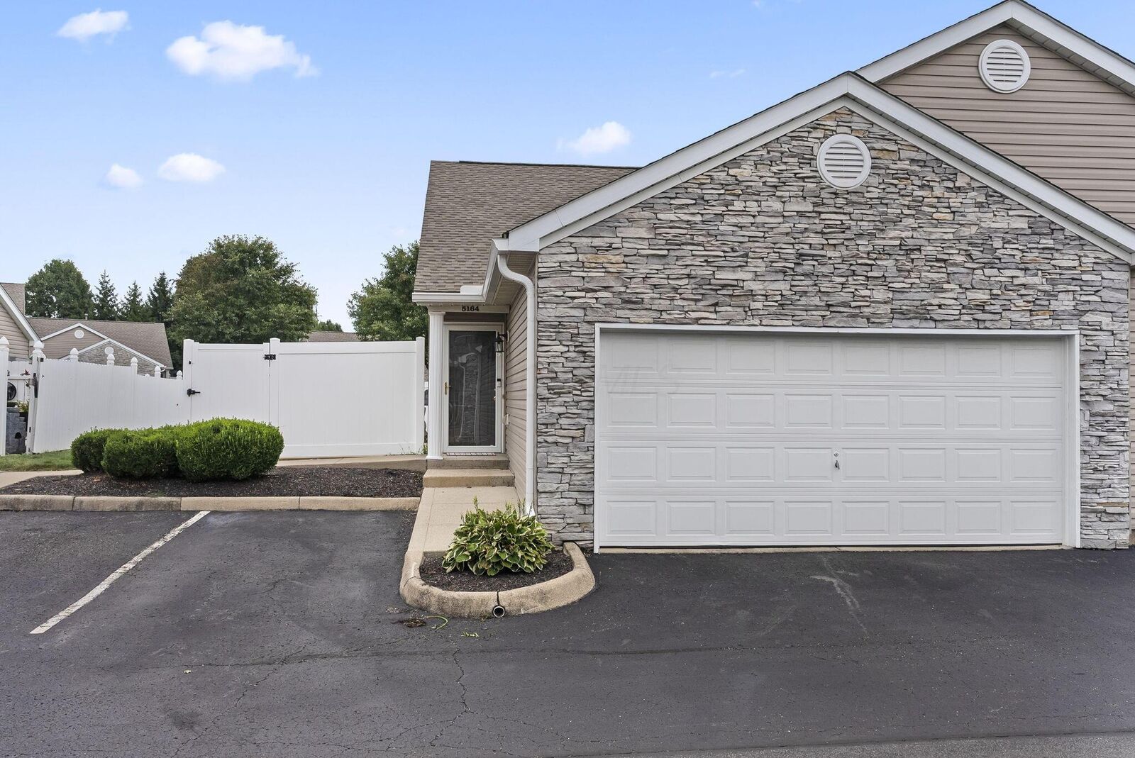 Property Photo:  5164 Mantua Drive  OH 43110 