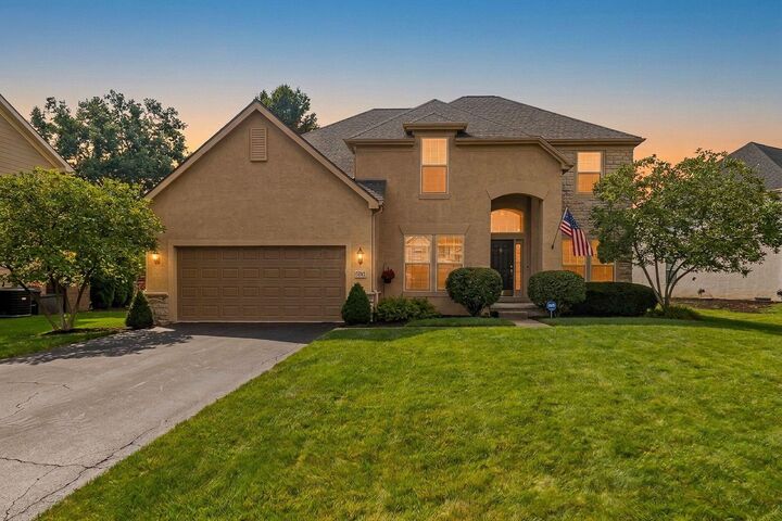 Property Photo: 8302 Danbridge Way OH 43082