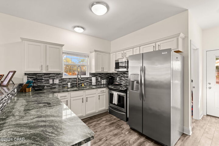 Property Photo: 2214 Brooke Street FL 32408