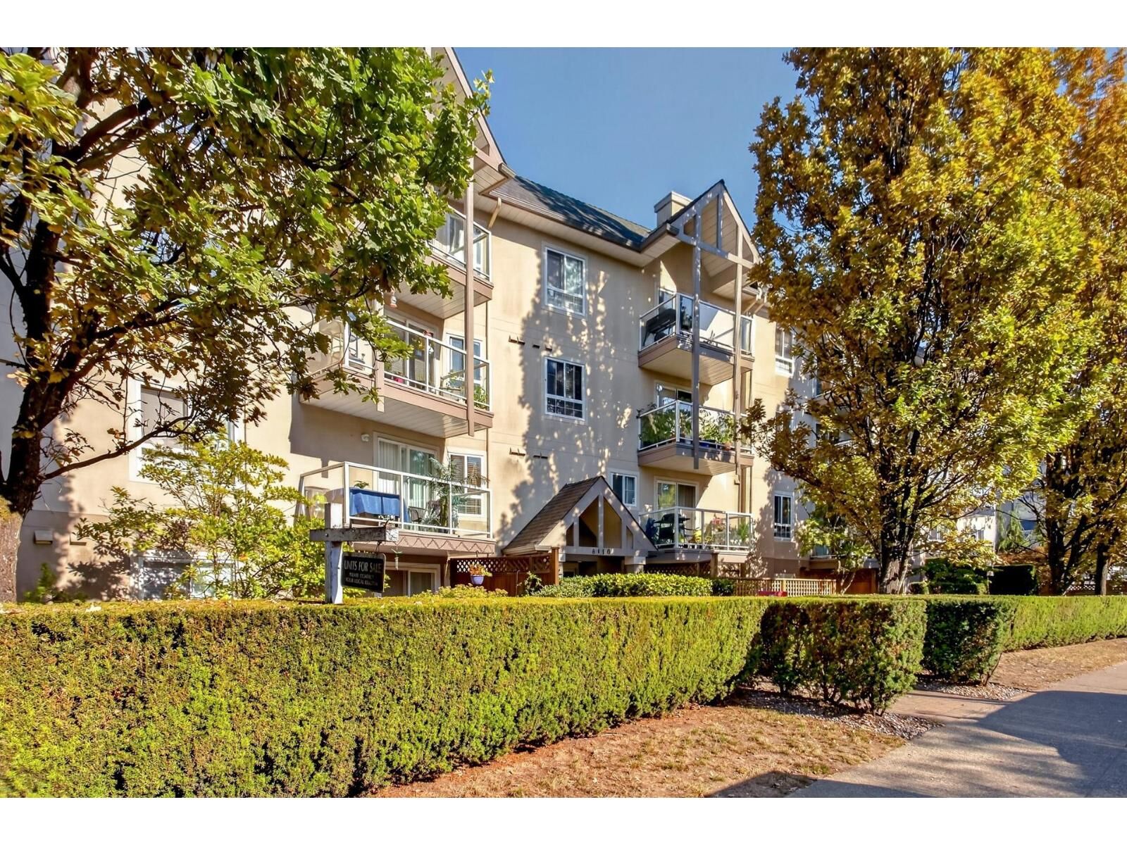 Property Photo: 8110 120A Street 205 BC V3W 3P3