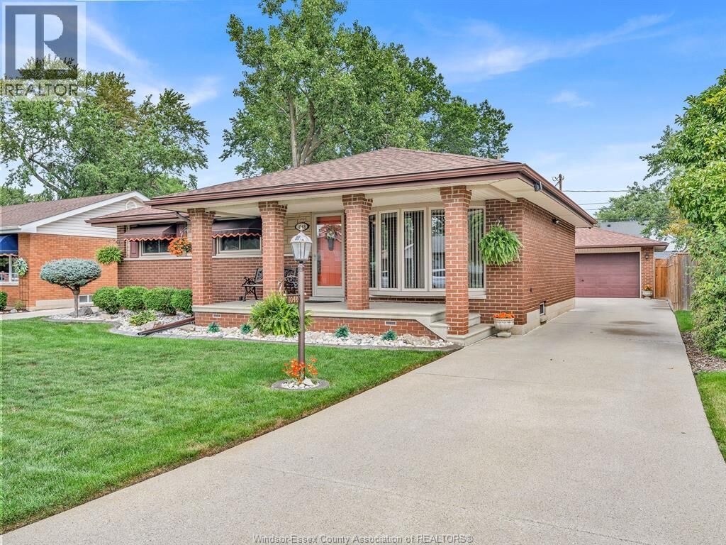 Property Photo:  1048 Coventry Court  ON N8S 2W7 