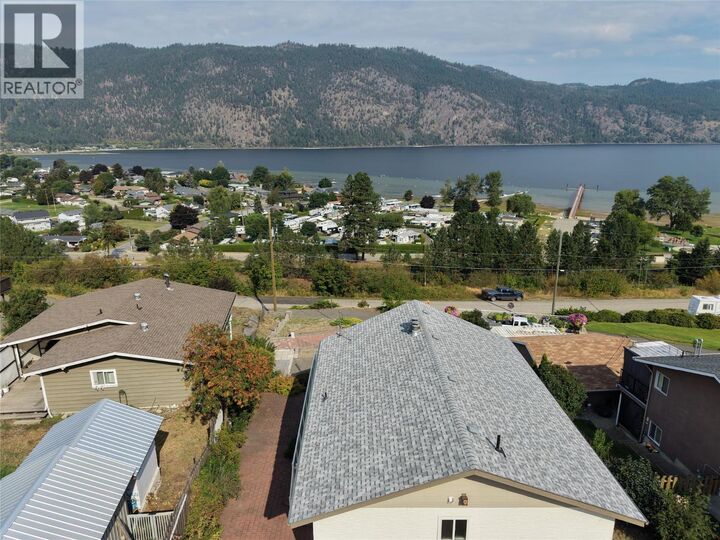 Property Photo: 1225 Bay Drive BC V0E 1M0
