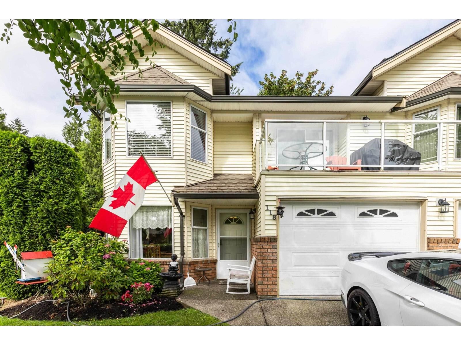 Property Photo:  6841 138 Street 118  BC V3W 7T9 