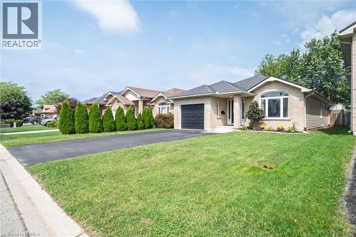 Property Photo: 15 Landon Avenue ON N3Y 5J8