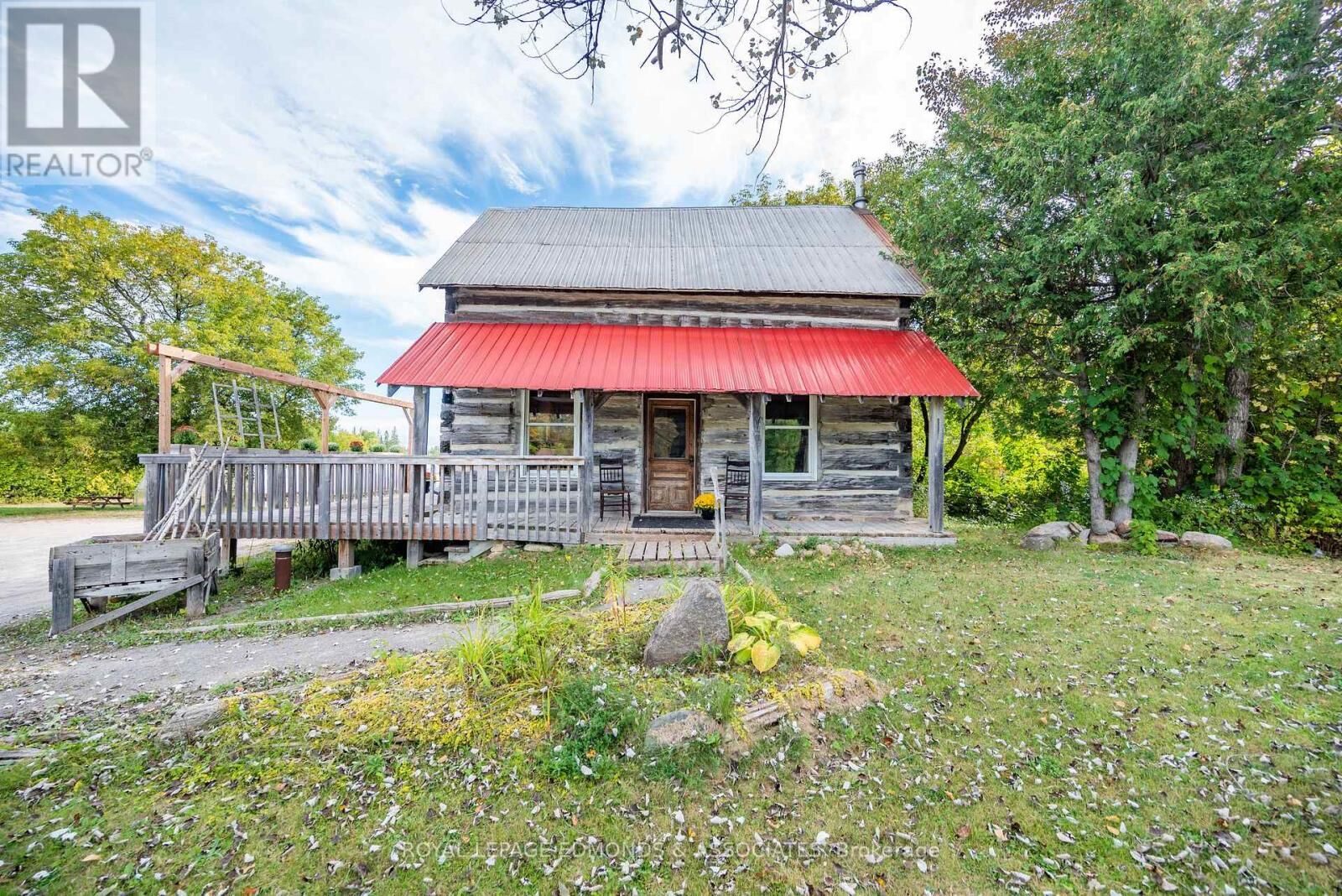 Property Photo:  8744 Highway 60 Highway  ON K0J 1T0 